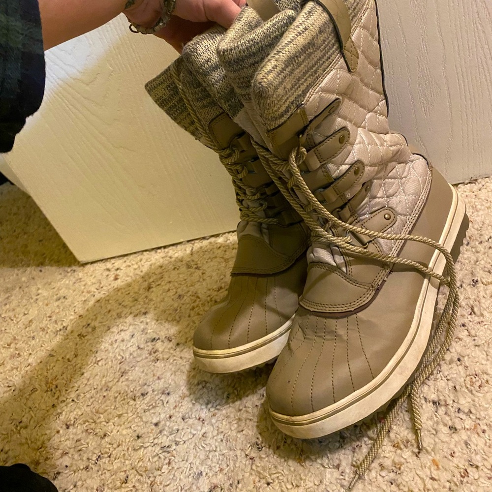 Totes Woman’s Boots